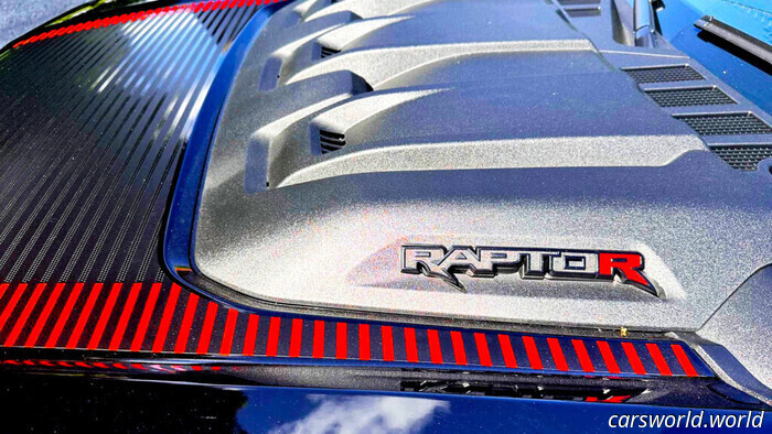 Этот Raptor Был Продан За 24 Тысячи Долларов Из-За наклейки, И Он Даже Не Новый | Carscoops
